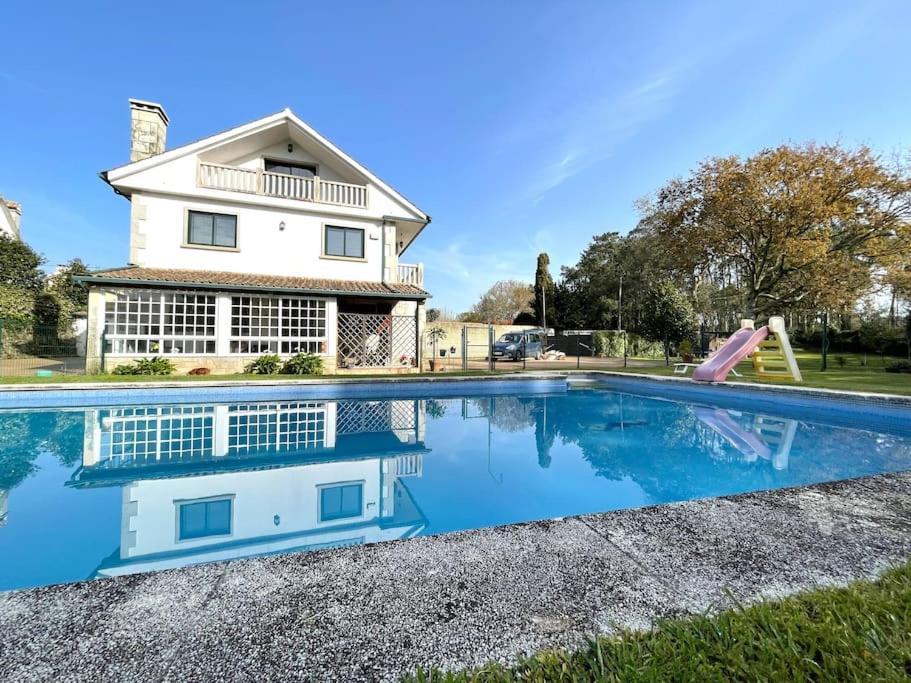 Amplia Casa Familiar Villa Понтеведра Екстериор снимка