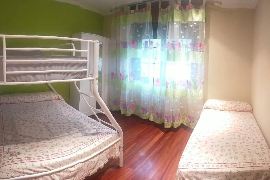 Amplia Casa Familiar Villa Понтеведра Екстериор снимка