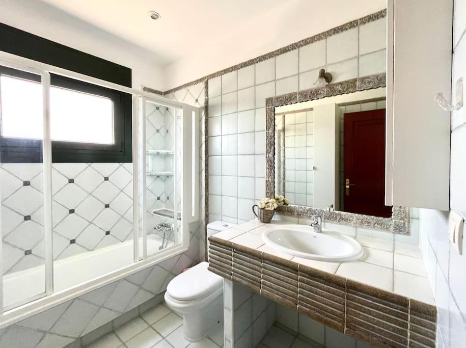 Amplia Casa Familiar Villa Понтеведра Екстериор снимка