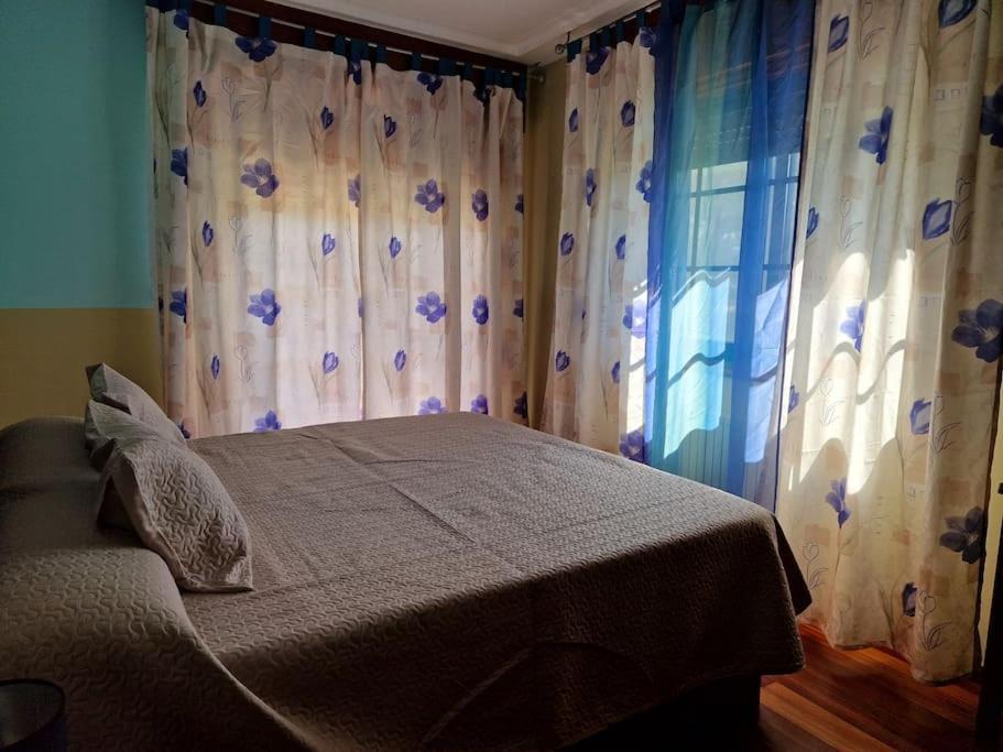 Amplia Casa Familiar Villa Понтеведра Екстериор снимка