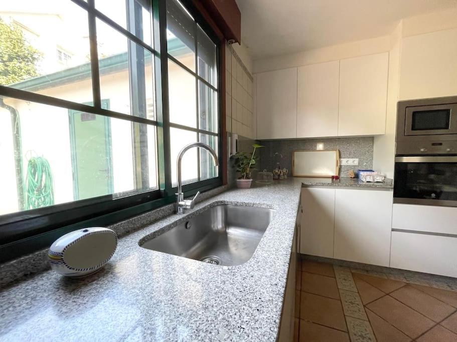 Amplia Casa Familiar Villa Понтеведра Екстериор снимка